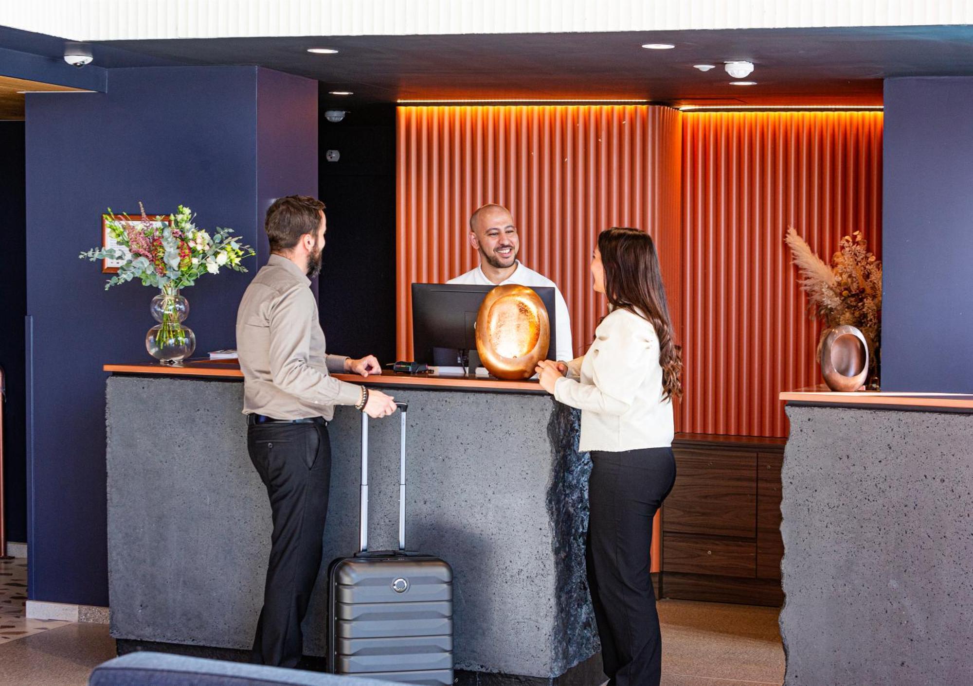 คราวน์ พลาซา เออราลิล ลิลล์ Hotel ลีลล์ ภายนอก รูปภาพ