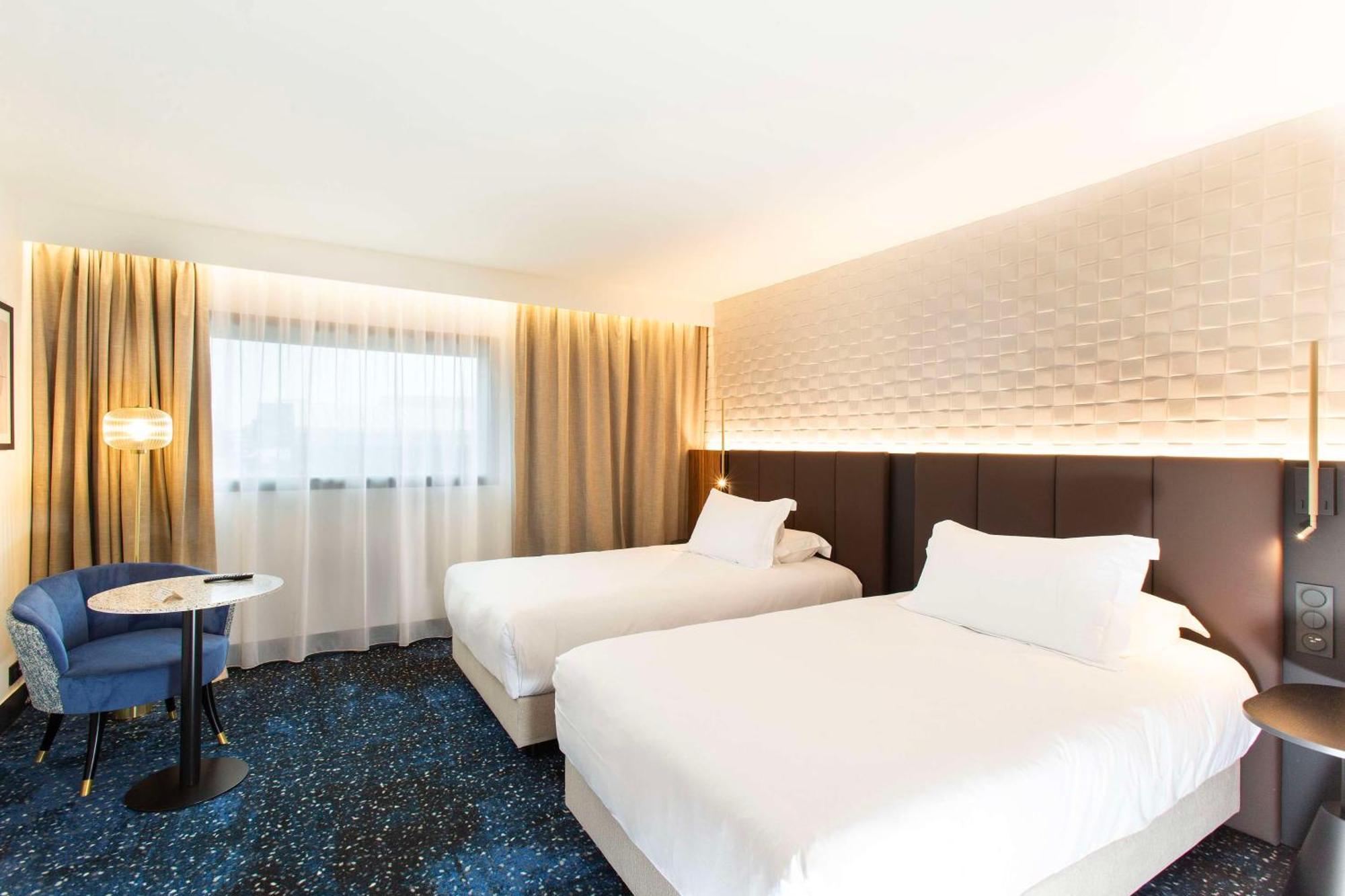 คราวน์ พลาซา เออราลิล ลิลล์ Hotel ลีลล์ ภายนอก รูปภาพ