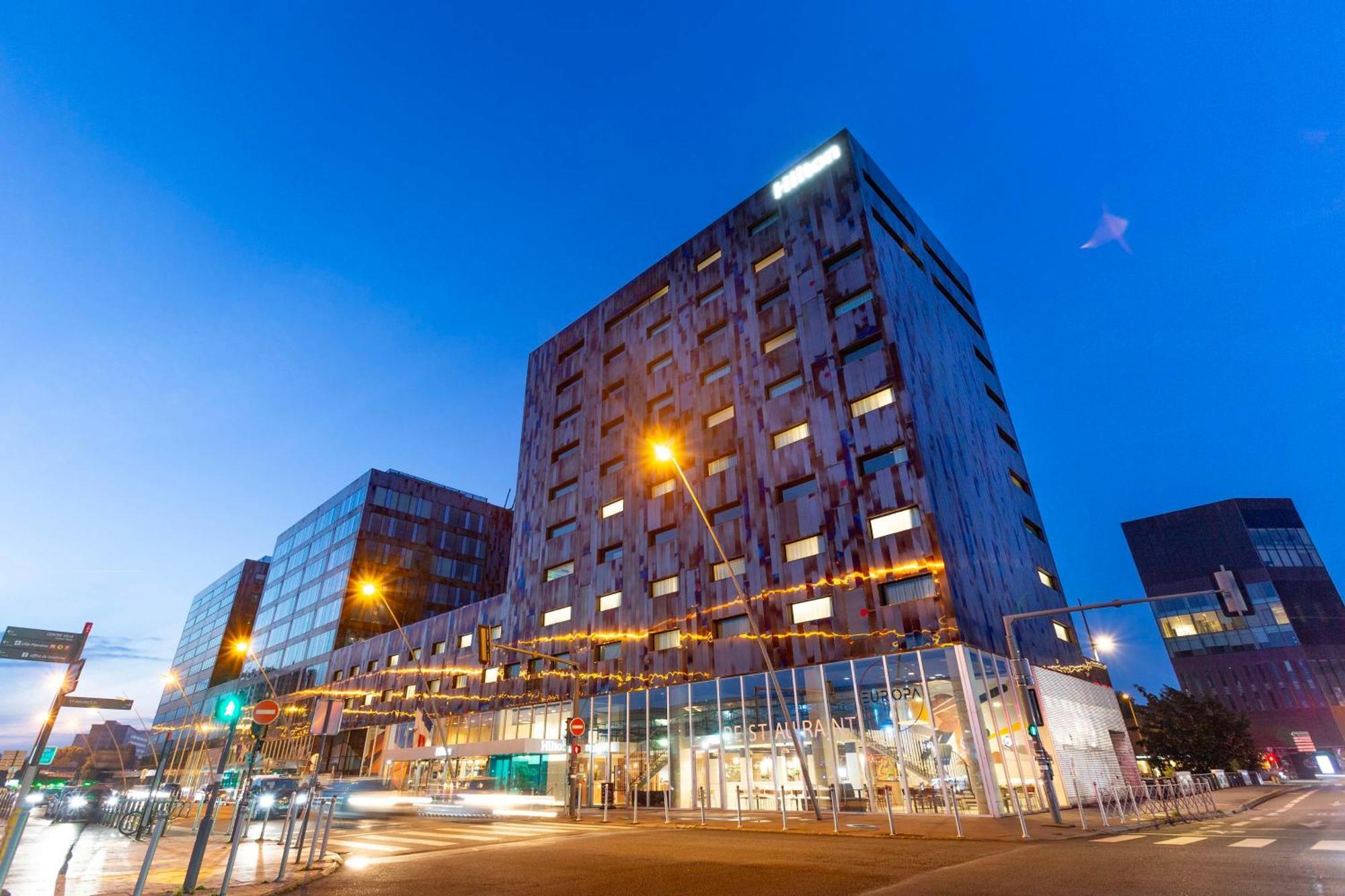 คราวน์ พลาซา เออราลิล ลิลล์ Hotel ลีลล์ ภายนอก รูปภาพ